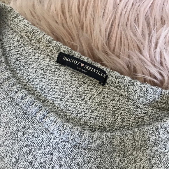 Brandy Melville Sweater - Picture 2 of 5